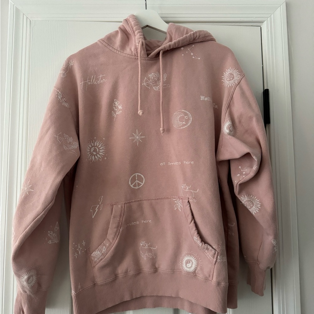 Hollister crew neck sweatshirt in very good condition